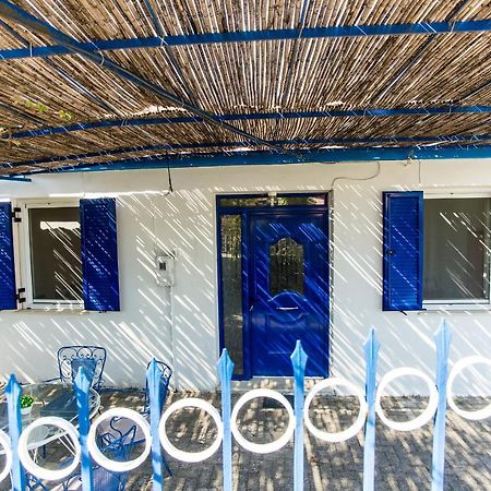Blue White Apartments - Kefallonia Poolside Retreats Σπαρτιά Εξωτερικό φωτογραφία
