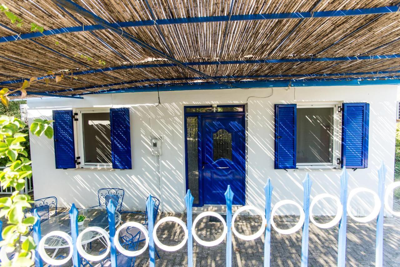 Blue White Apartments - Kefallonia Poolside Retreats Σπαρτιά Εξωτερικό φωτογραφία