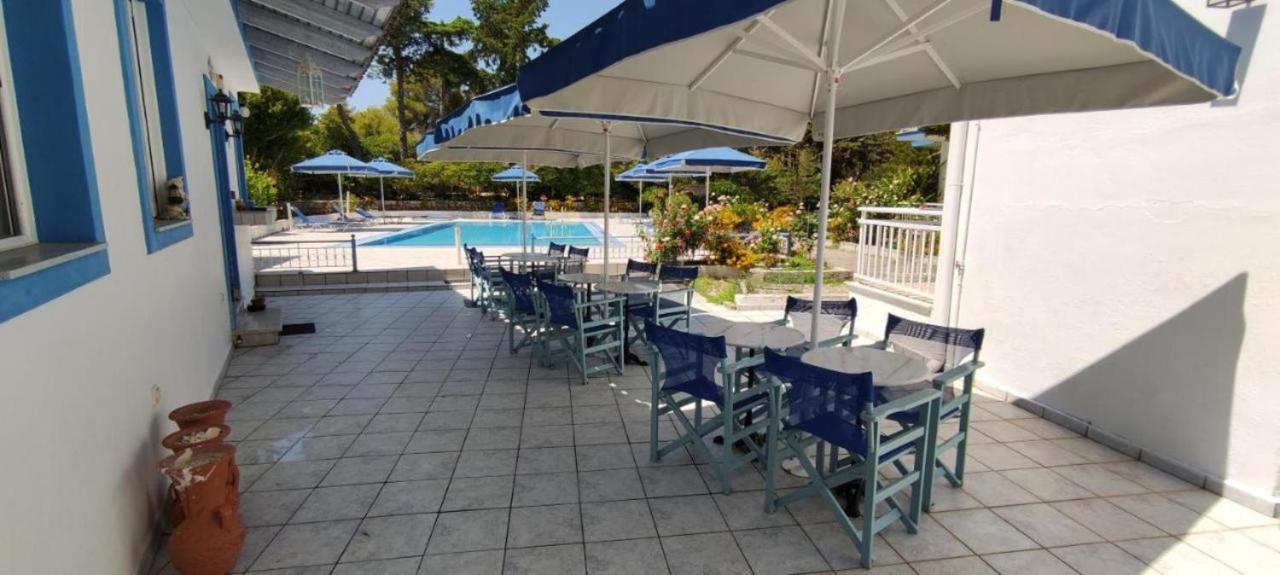 Blue White Apartments - Kefallonia Poolside Retreats Σπαρτιά Εξωτερικό φωτογραφία