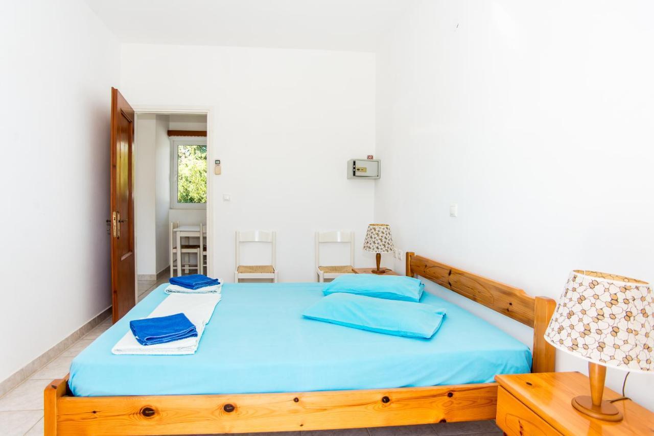 Blue White Apartments - Kefallonia Poolside Retreats Σπαρτιά Εξωτερικό φωτογραφία
