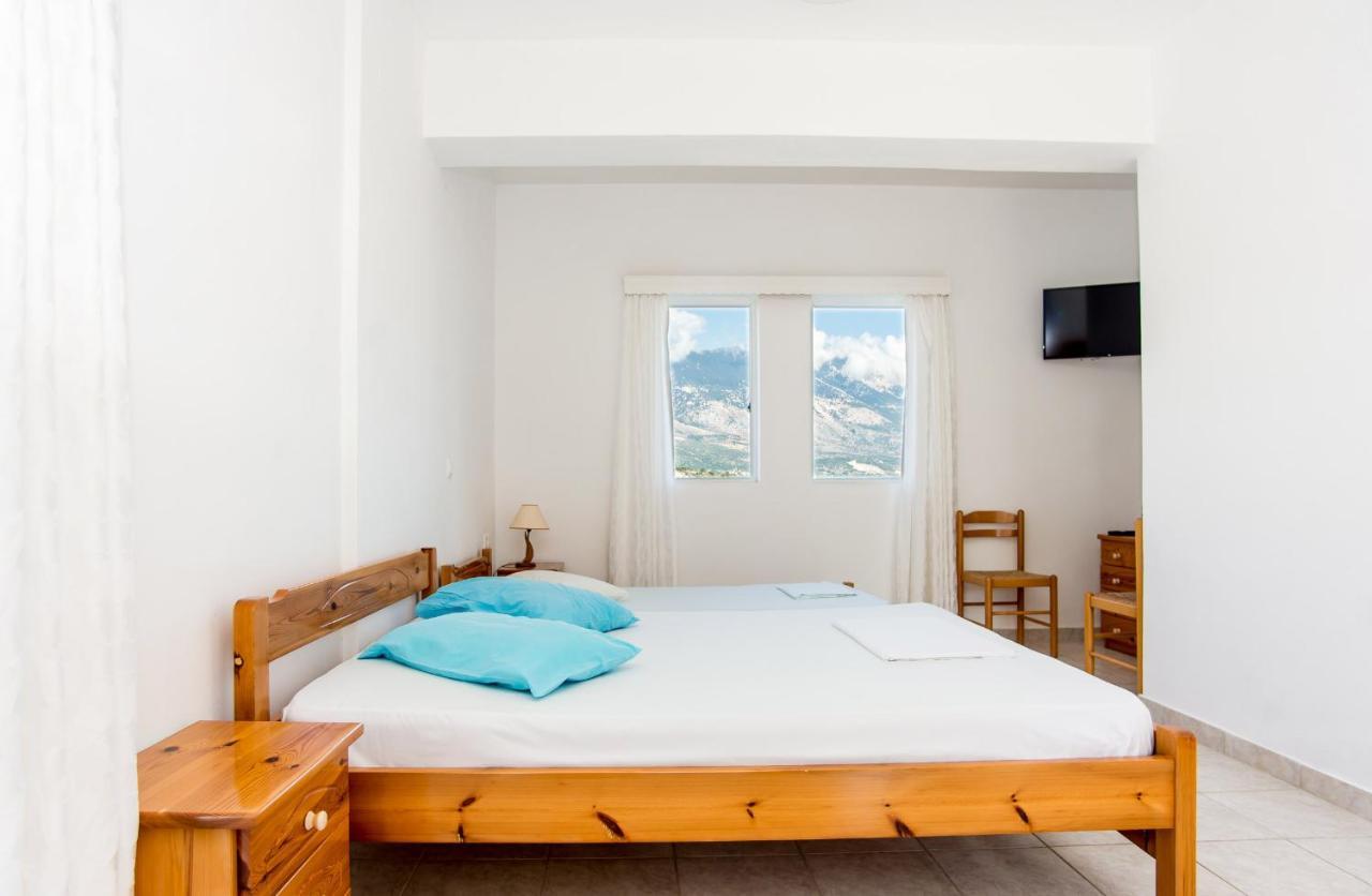 Blue White Apartments - Kefallonia Poolside Retreats Σπαρτιά Εξωτερικό φωτογραφία