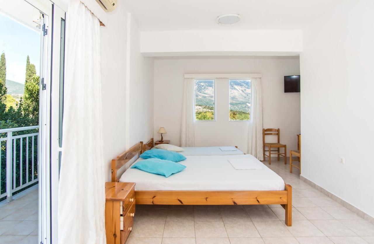 Blue White Apartments - Kefallonia Poolside Retreats Σπαρτιά Εξωτερικό φωτογραφία