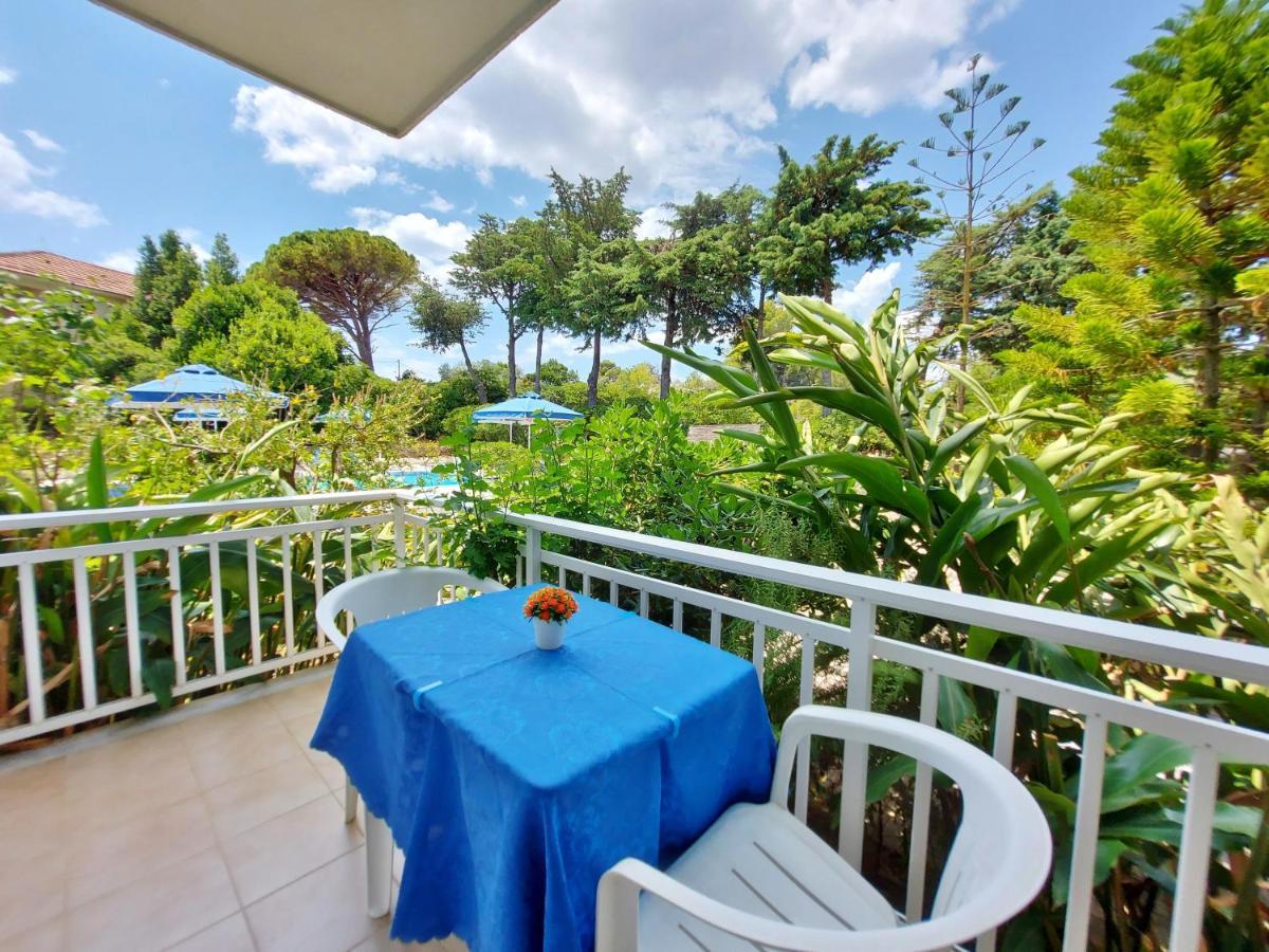 Blue White Apartments - Kefallonia Poolside Retreats Σπαρτιά Εξωτερικό φωτογραφία