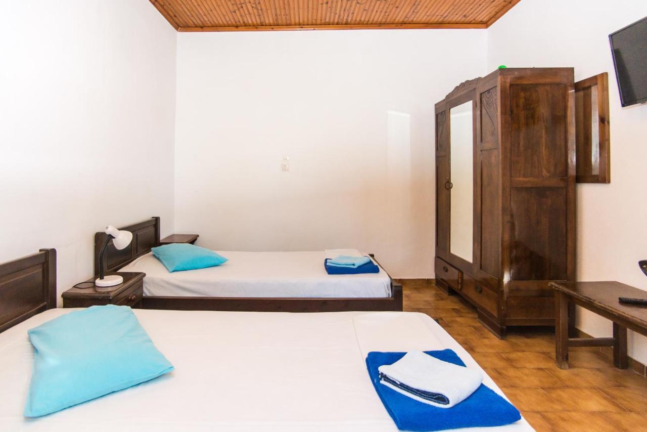 Blue White Apartments - Kefallonia Poolside Retreats Σπαρτιά Εξωτερικό φωτογραφία