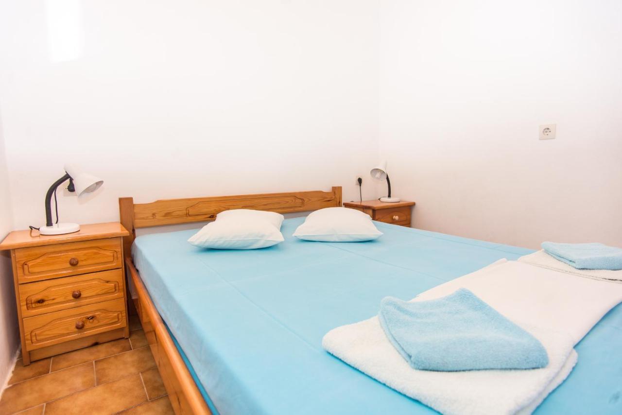 Blue White Apartments - Kefallonia Poolside Retreats Σπαρτιά Εξωτερικό φωτογραφία